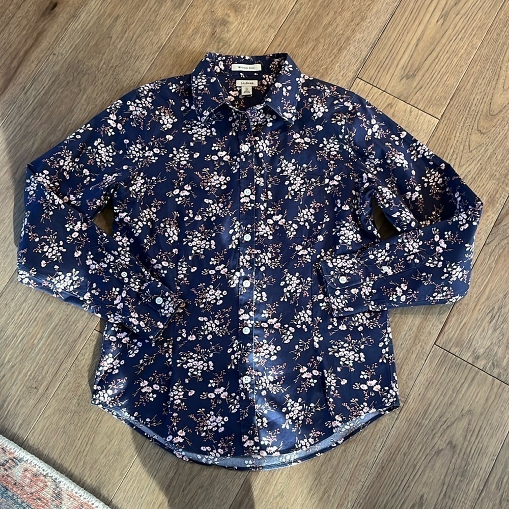LL BEAN | 100% cotton floral button down shirt, size XS